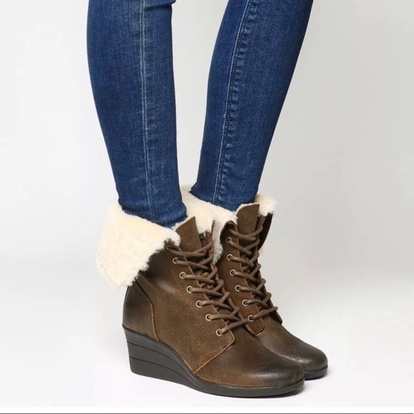 UGG Zea Waterproof Brown Wedge Lace up Boots. - Picture 1 of 6
